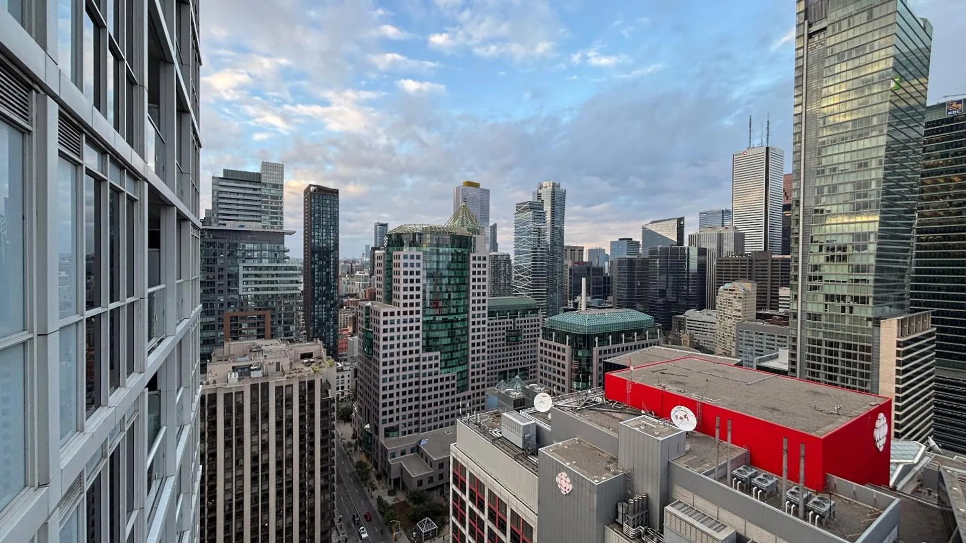 Apartmán Downtown Suites With Pool And Free Parking Toronto